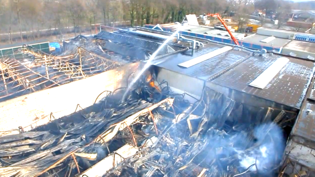 Grote bedrijfsbrand aan de Nijverheidsweg in 2011